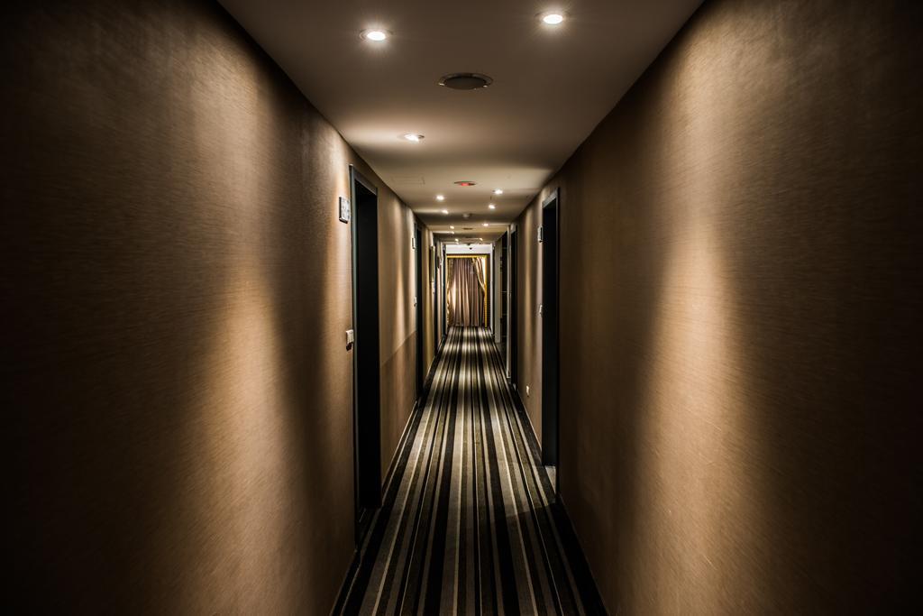 Golden Stone Hotel Гаосюн Экстерьер фото